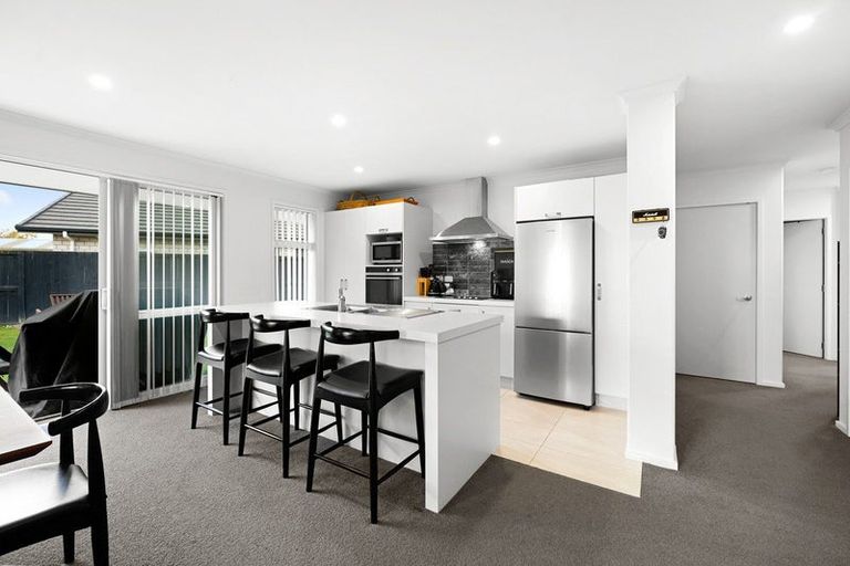 Photo of property in 19 Ladeira Place, Fitzroy, Hamilton, 3206