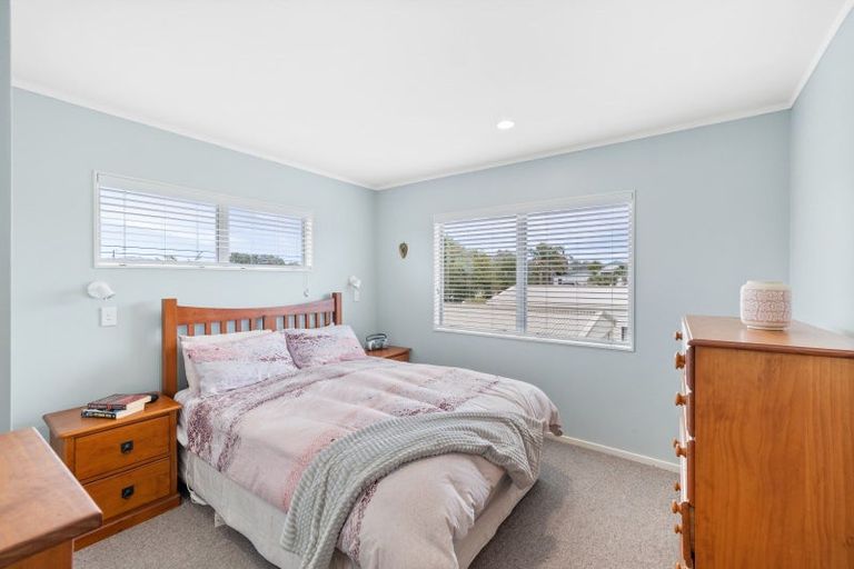 Photo of property in 14 Holiday Crescent, Mangawhai Heads, Mangawhai, 0505