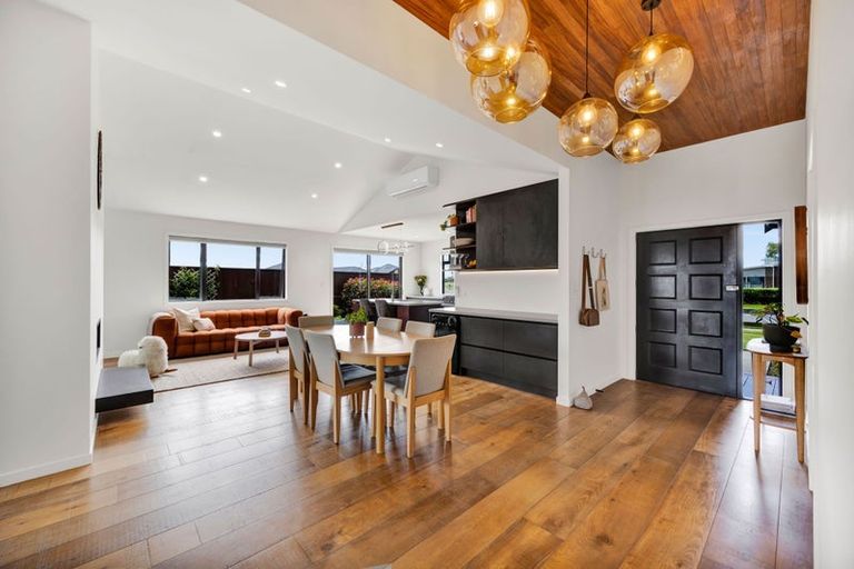 Photo of property in 25 County Drive, Hawera, 4610