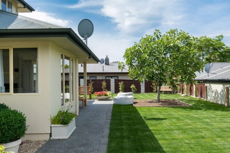 Photo of property in 17 Gillean Street, Havelock North, 4130