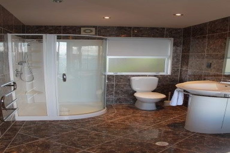 Photo of property in 20 Thane Road, Roseneath, Wellington, 6011