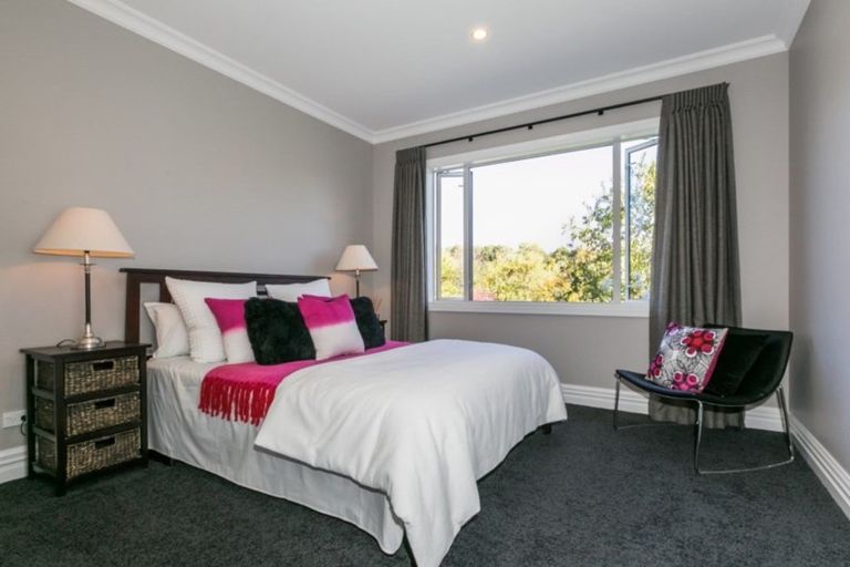 Photo of property in 24 Tauroa Valley Road, Havelock North, 4130