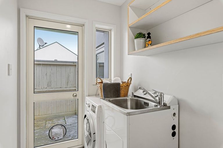 Photo of property in 152 Avonhead Road, Avonhead, Christchurch, 8042