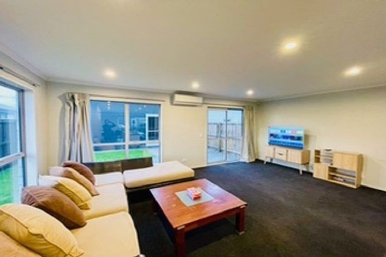 Photo of property in 52 Tippet Crescent, Wigram, Christchurch, 8025