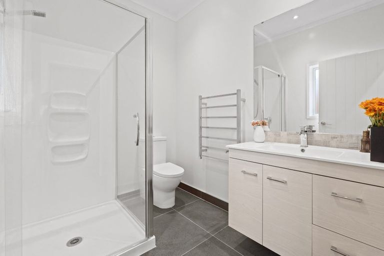 Photo of property in 1 Malbec Place, Huapai, Kumeu, 0810