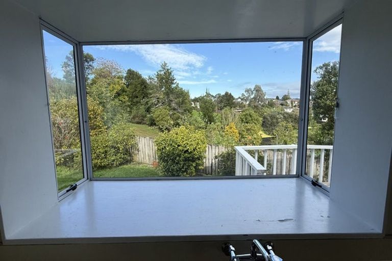 Photo of property in 3/74 West Coast Road, Glen Eden, Auckland, 0602