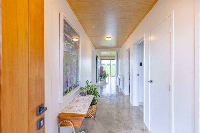 Photo of property in 83 Marumaru Street, Marton, 4710