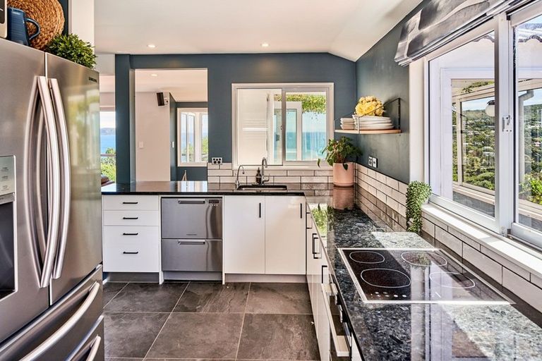 Photo of property in 120a Motuhara Road, Plimmerton, Porirua, 5026