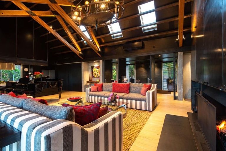 Photo of property in 8 Bendemeer Lane, Lake Hayes, Queenstown, 9371