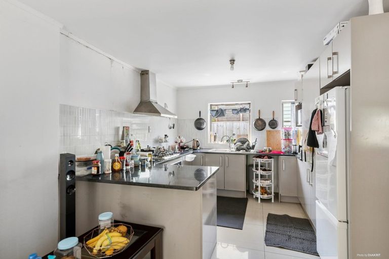 Photo of property in 2/21 Grove Road, Sandringham, Auckland, 1025