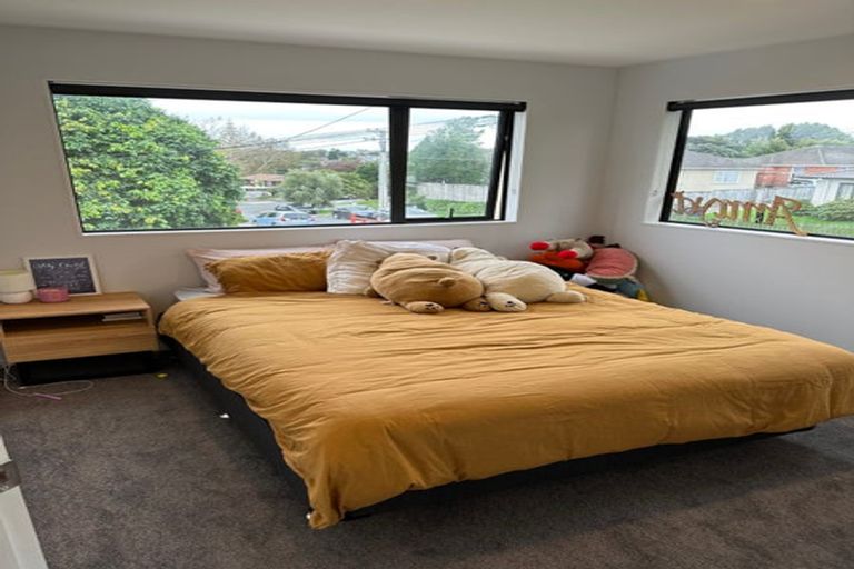 Photo of property in 10a Kelkirk Street, Kelston, Auckland, 0602