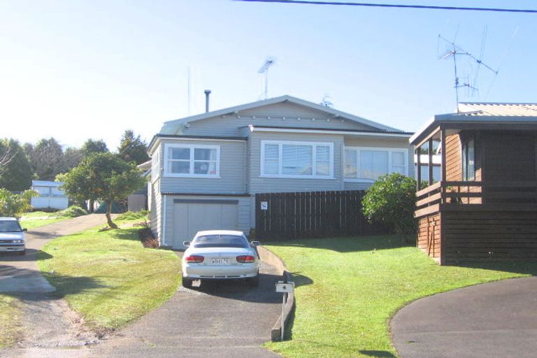 Photo of property in 4 Tui Avenue, Forest Lake, Hamilton, 3200