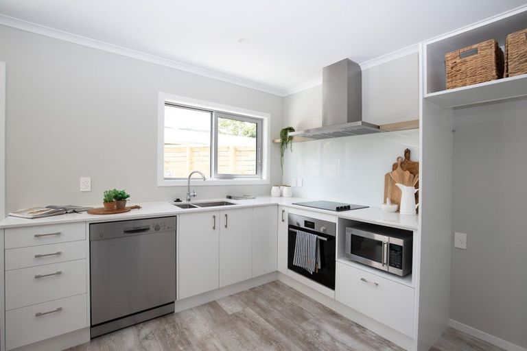 Photo of property in 4a Horoeka Street, Stokes Valley, Lower Hutt, 5019