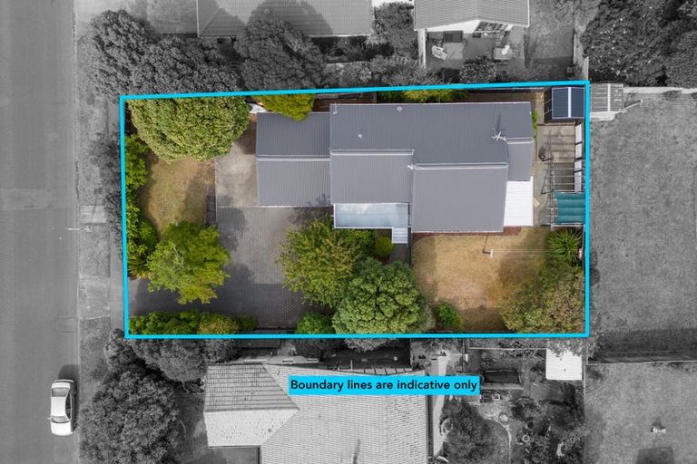 Photo of property in 167 Tutere Street, Waikanae Beach, Waikanae, 5036