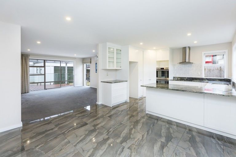 Photo of property in 18 Robertson Street, Elderslea, Upper Hutt, 5018