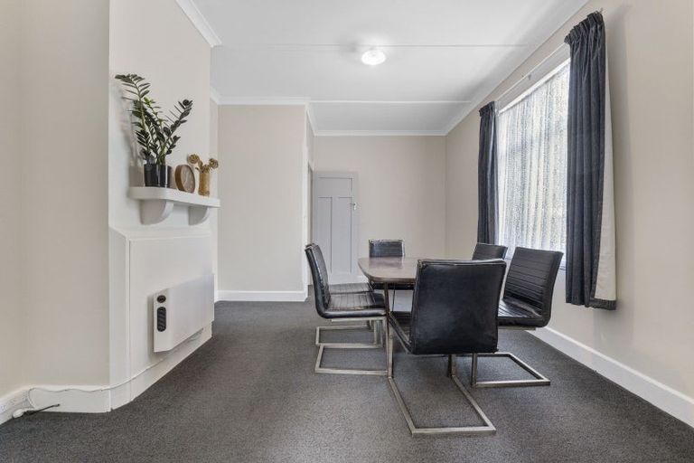 Photo of property in 241 High Street, Eltham, 4322