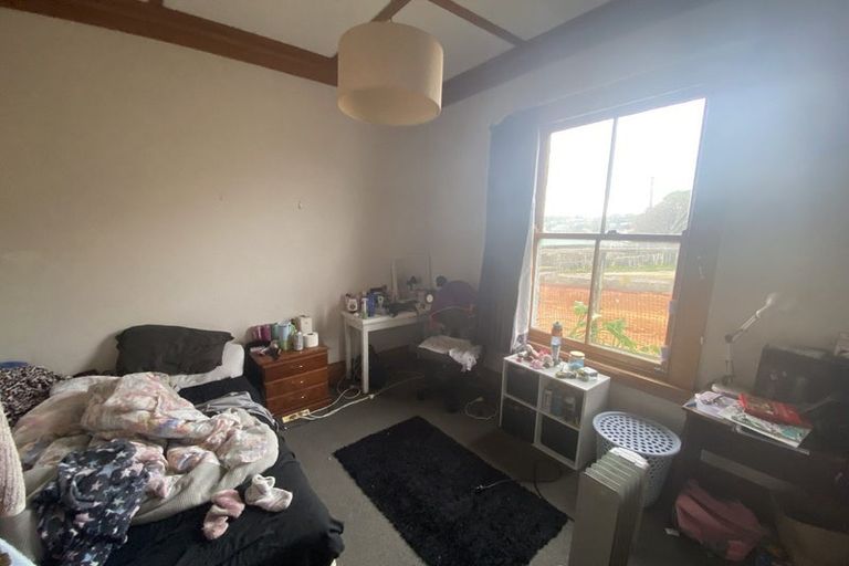 Photo of property in 17 Birdwood Avenue, Moturoa, New Plymouth, 4310