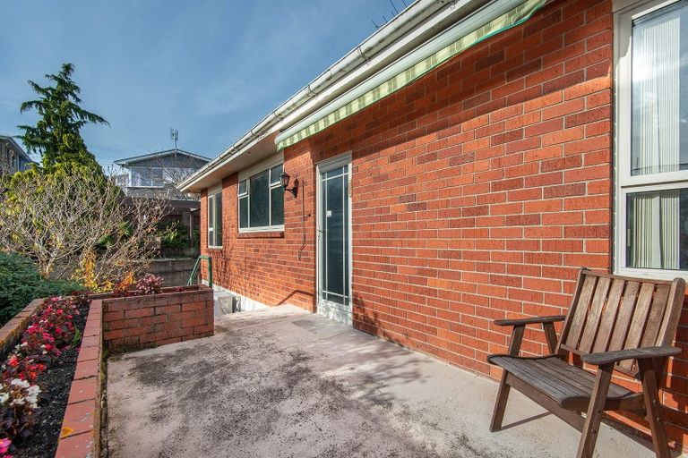 Photo of property in 8 Elwyn Crescent, Green Island, Dunedin, 9018