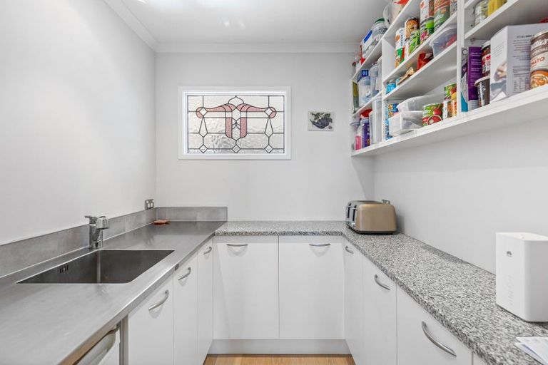 Photo of property in 1/28 Oban Road, Browns Bay, Auckland, 0630