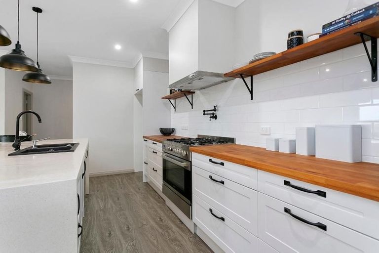 Photo of property in 1/1059 Bank Street, Te Awamutu, 3800