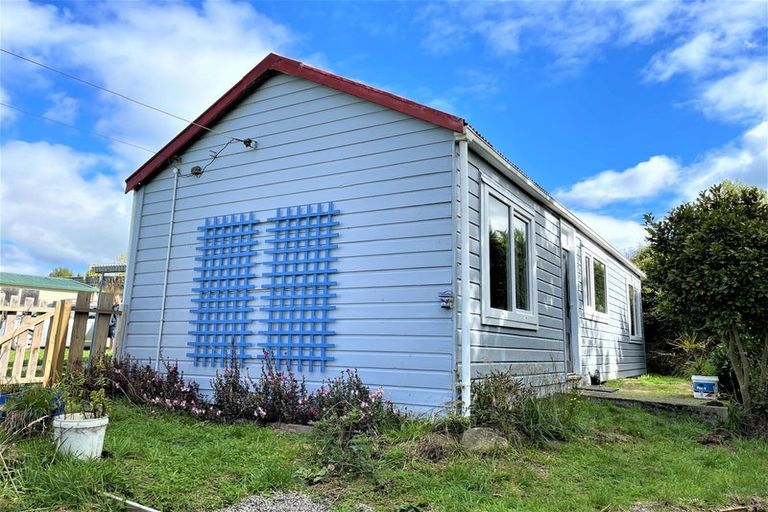 Photo of property in 180 Waiwera Station Road, Waiwera South, Clinton, 9584