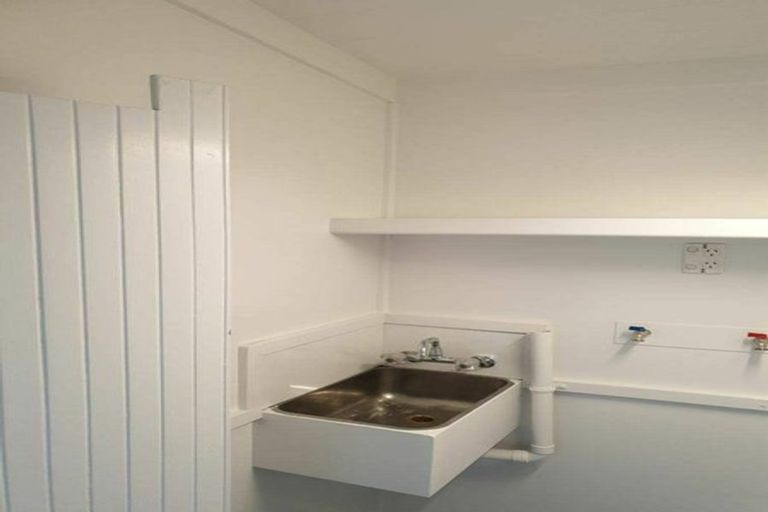 Photo of property in 25 Pukeko Place, Westshore, Napier, 4110