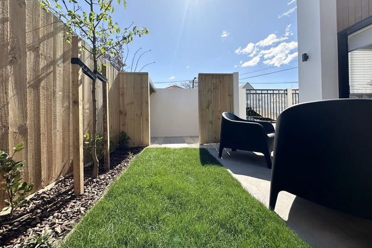 Photo of property in 4/14 Crohane Place, Addington, Christchurch, 8024