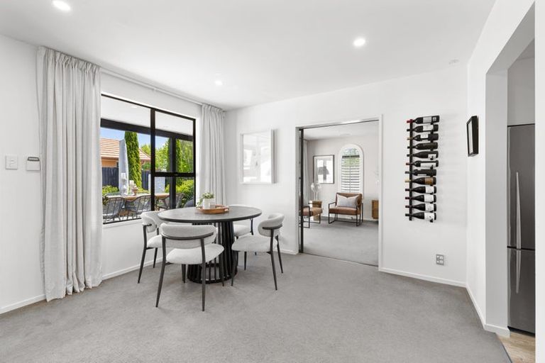 Photo of property in 9 Wakelin Place, Redwood, Christchurch, 8051