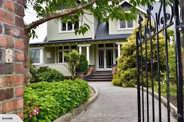 Photo of property in 65 Russell Street, Westport, 7825