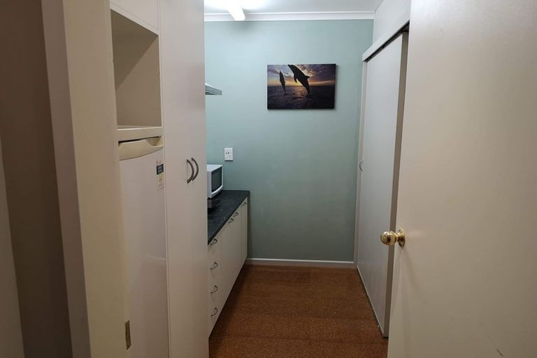 Photo of property in 10 Jacaranda Grove, Maungaraki, Lower Hutt, 5010