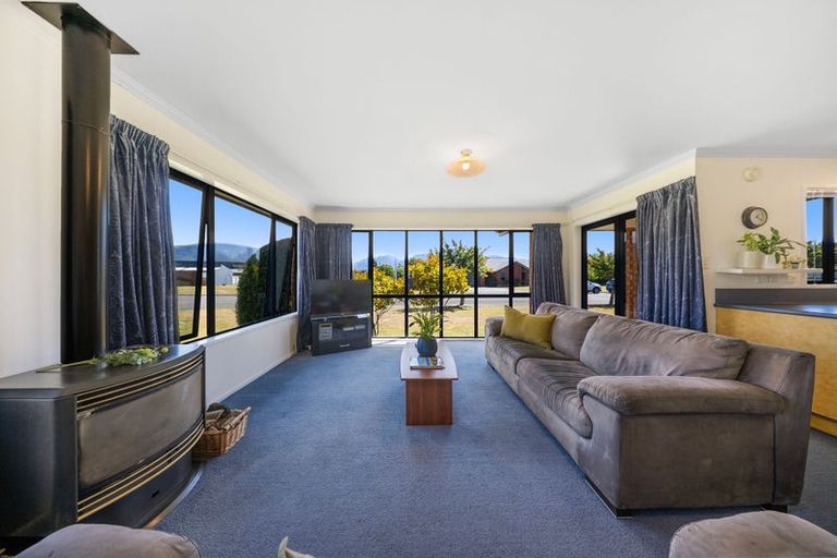 Photo of property in 12 Jackson Street, Te Anau, 9600