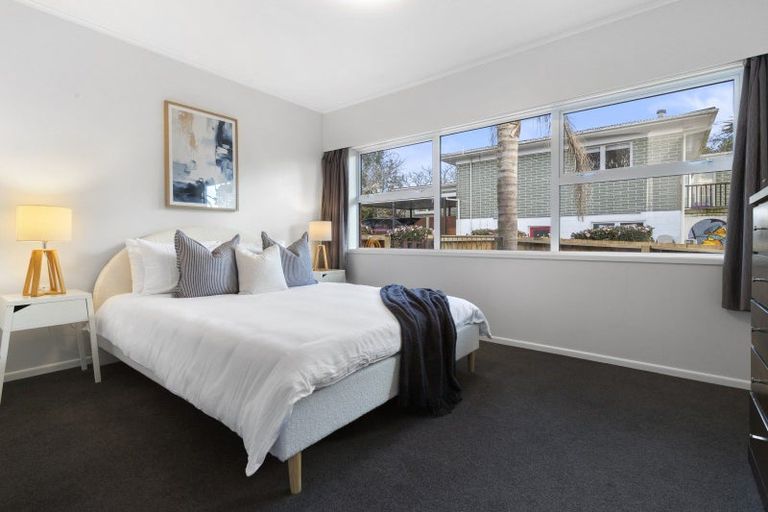 Photo of property in 17 Laurelwood Avenue, Pukekohe, 2120