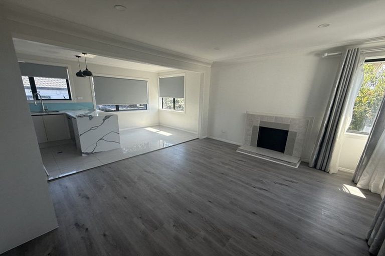 Photo of property in 13 Sandra Avenue, Otara, Auckland, 2023