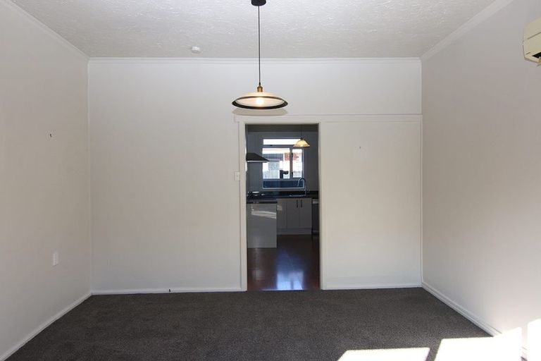 Photo of property in 21 Wrights Road, Addington, Christchurch, 8024