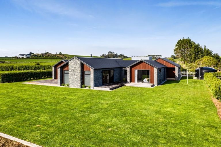 Photo of property in 110 Stockman Road, Tikorangi, Waitara, 4383