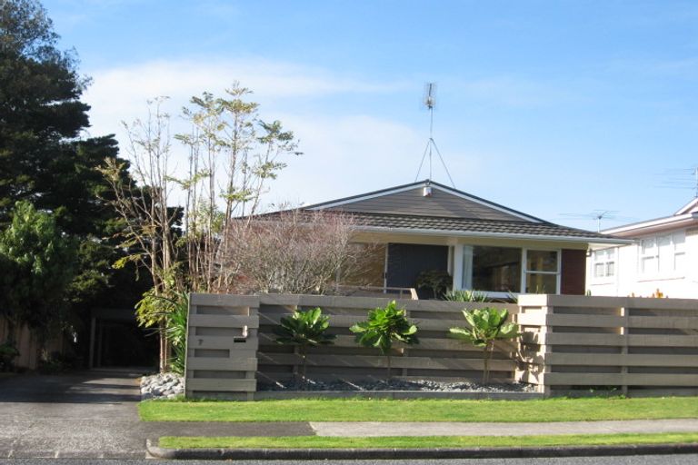 Photo of property in 7 Kahurangi Place, Hillpark, Auckland, 2102