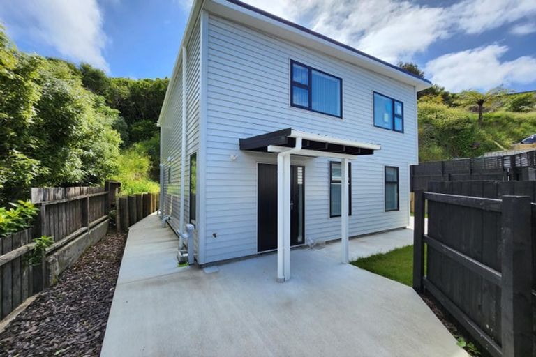 Photo of property in 7 Old Coach Road, Johnsonville, Wellington, 6037