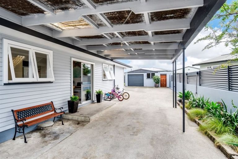 Photo of property in 54 Alexander Avenue, Onekawa, Napier, 4110