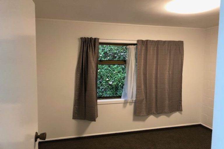 Photo of property in Recreation Reserve, 3/273 Grounsell Crescent, Belmont, Lower Hutt, 5010