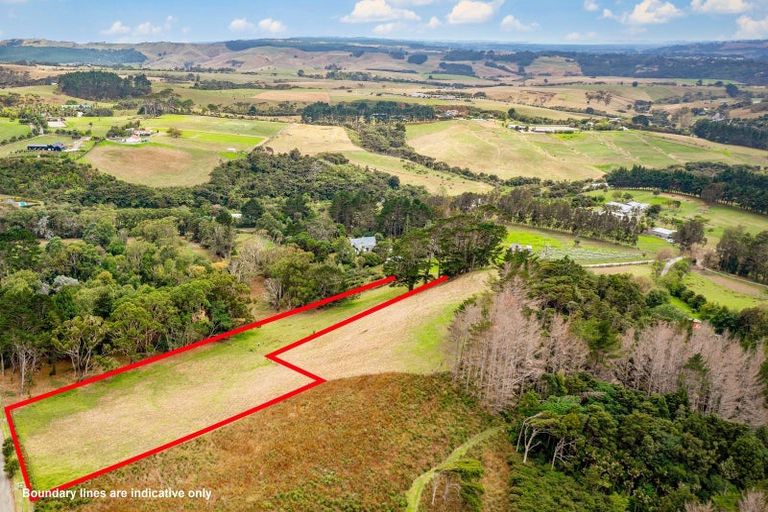Photo of property in 196 Muriwai Valley Road, Muriwai, Waimauku, 0881