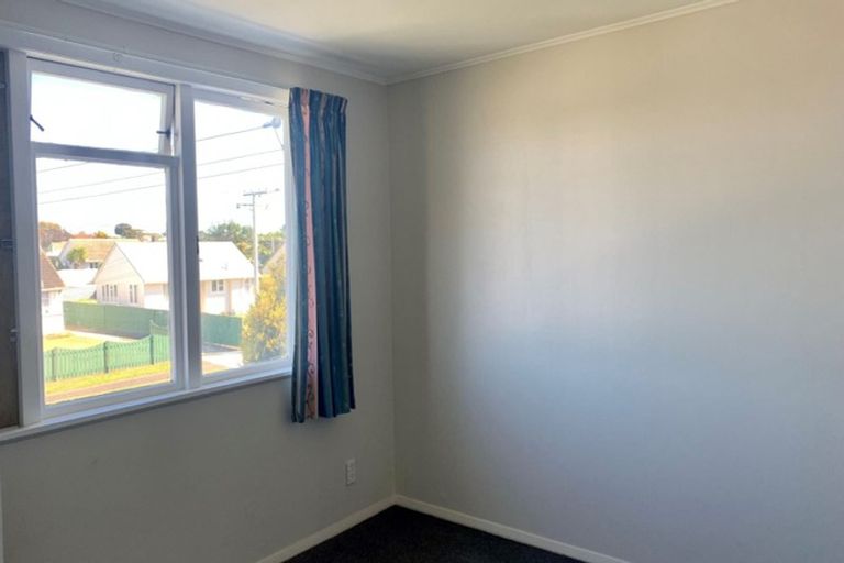 Photo of property in 26-28 Matipo Street, Castlecliff, Whanganui, 4501