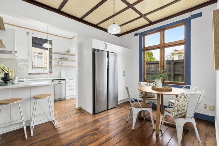 Photo of property in 1 Tapuaeotu Way, Welcome Bay, Tauranga, 3112