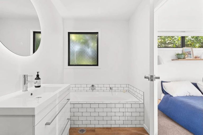 Photo of property in 14a Hamilton Road, Papatoetoe, Auckland, 2025