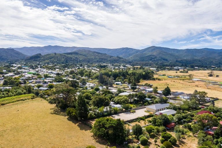 Photo of property in 144 Fitzherbert Street, Featherston, 5710