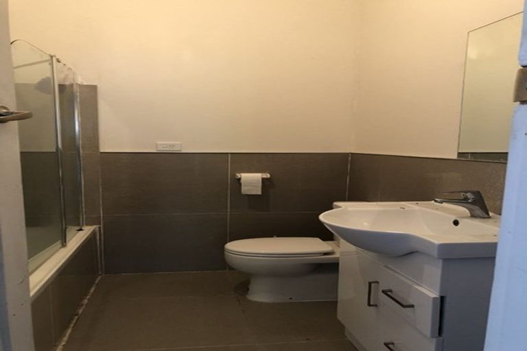 Photo of property in 42a Weraroa Road, Levin, 5510