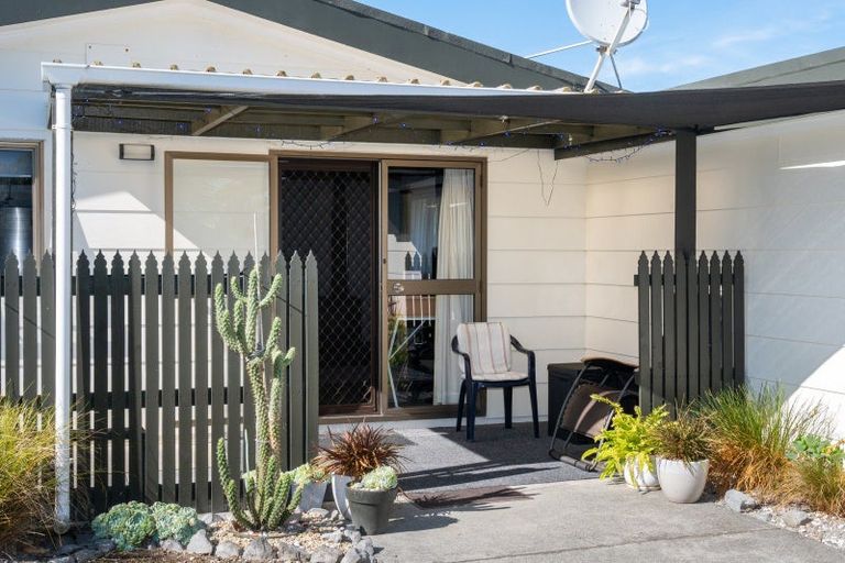 Photo of property in 8/10 Clifton Road, Haumoana, 4102