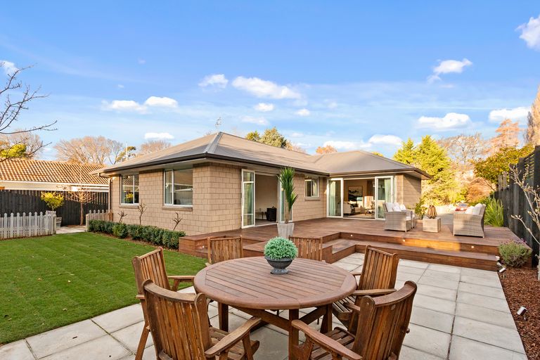 Photo of property in 243a Ashgrove Terrace, Somerfield, Christchurch, 8024