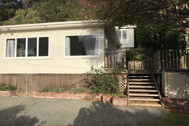 Photo of property in 12 Tawa Street, Eastbourne, Lower Hutt, 5013