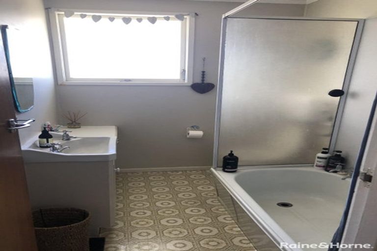 Photo of property in 2/29 Tweed Street, Mount Maunganui, 3116