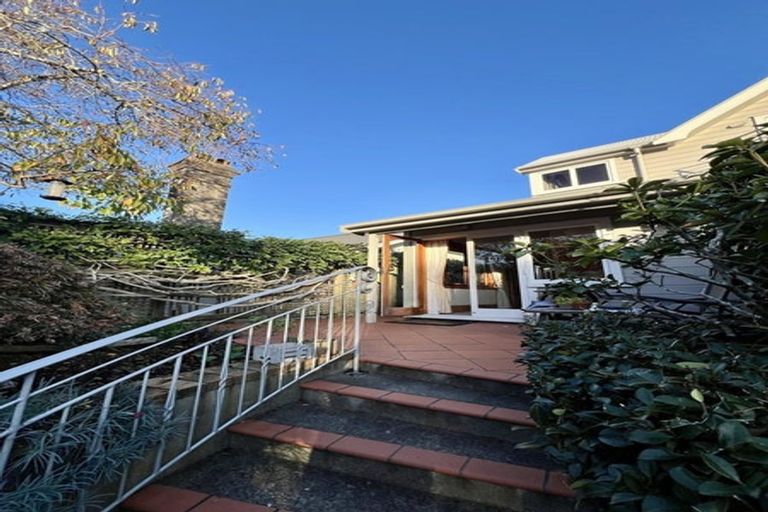 Photo of property in 2/9 King Edward Parade, Devonport, Auckland, 0624